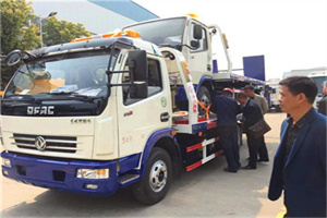化德汽车道路救援拖车价格